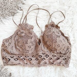 Wishlist Lace Bralette Double Strap Scalloped Strappy Size L